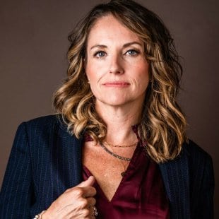 Amanda Hood, The Crush Confidential