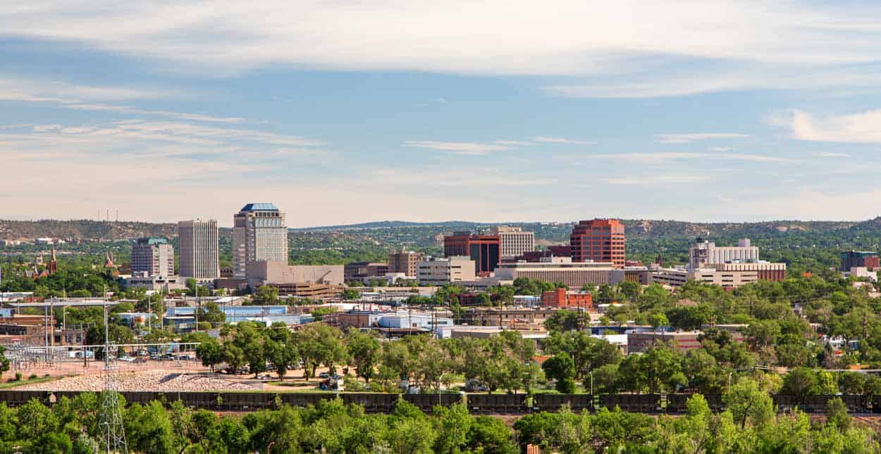 Single in Colorado Springs, CO? 9 Places and Apps to Find a Date