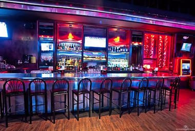 Vino's Bar and Grill