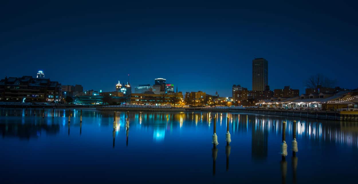 Single in Buffalo, NY? 9 Places and Apps to Find a Date
