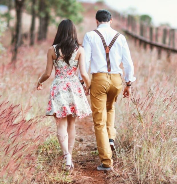 Match by Julia screenshot of young couple walking through pink field