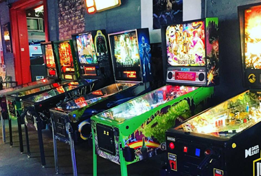 The Max Retropub