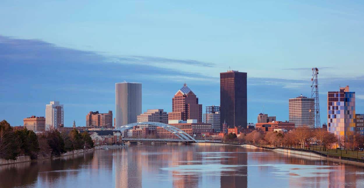 Single in Rochester, NY? 9 Places and Apps to Find a Date