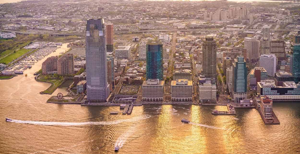 Single in Jersey City, NJ? 9 Places and Apps to Find a Date