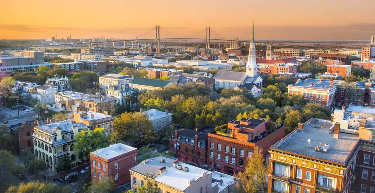 Single in Savannah, GA? 9 Places and Apps to Find a Date