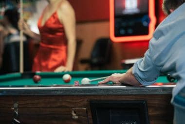 Izzy's Sports Bar
