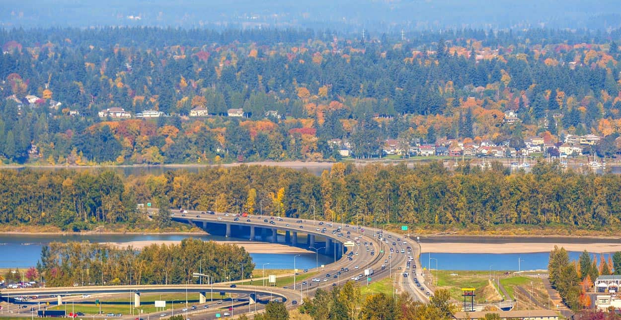 Single in Vancouver, WA? 9 Places and Apps to Find a Date