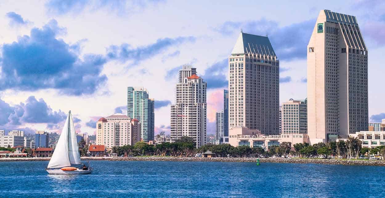 Single in San Diego, CA? 10 Places and Apps to Find a Date