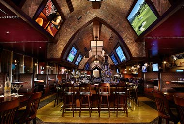 Royal Pig Pub & Kitchen