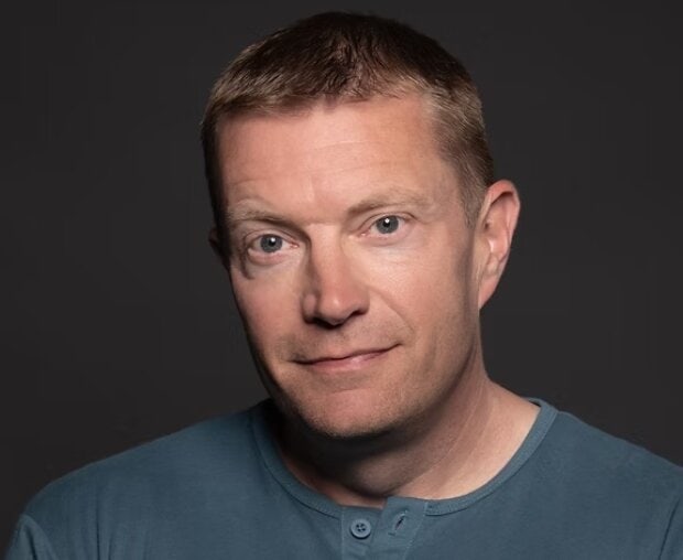 Dr. Gary Lewandowski