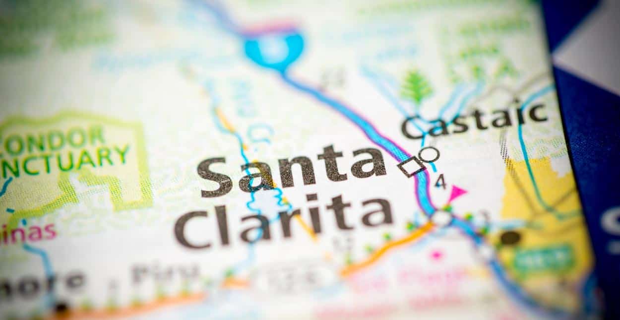 Single in Santa Clarita, CA? 9 Places and Apps to Find a Date