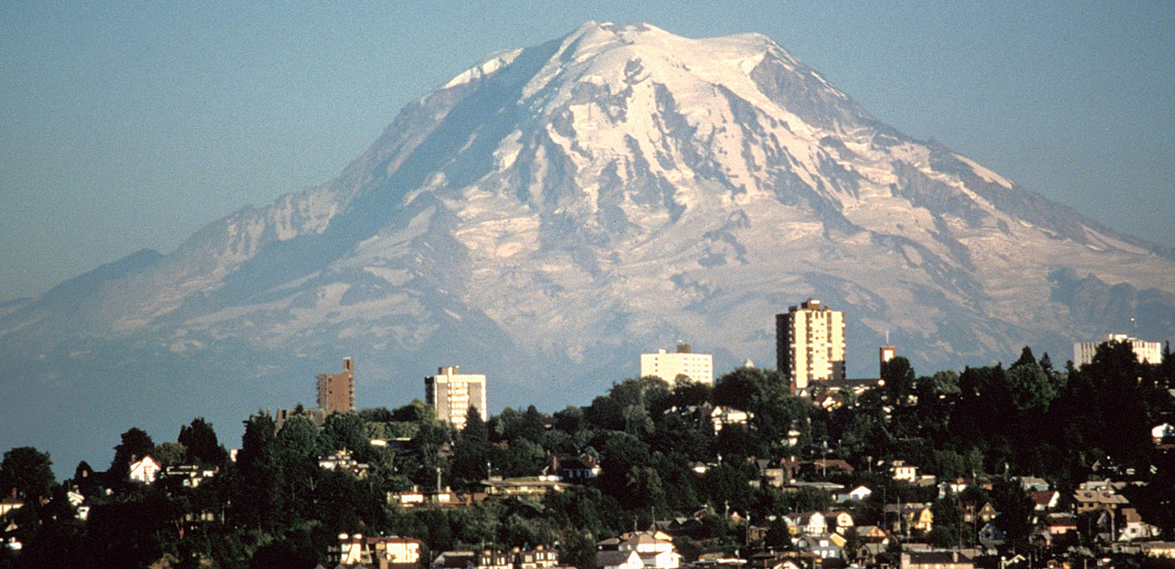 Single in Tacoma, WA? 9 Places and Apps to Find a Date