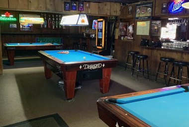 Five Points Sports Bar