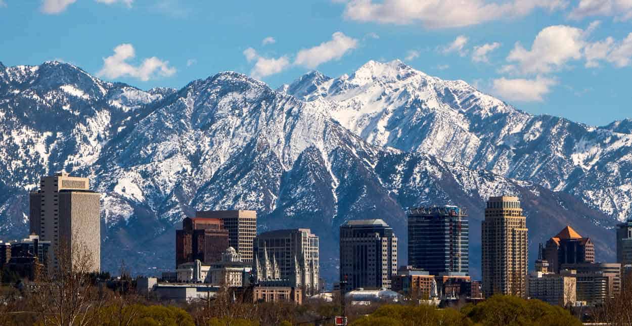 Single in Salt Lake City, UT? 11 Places and Apps to Find a Date