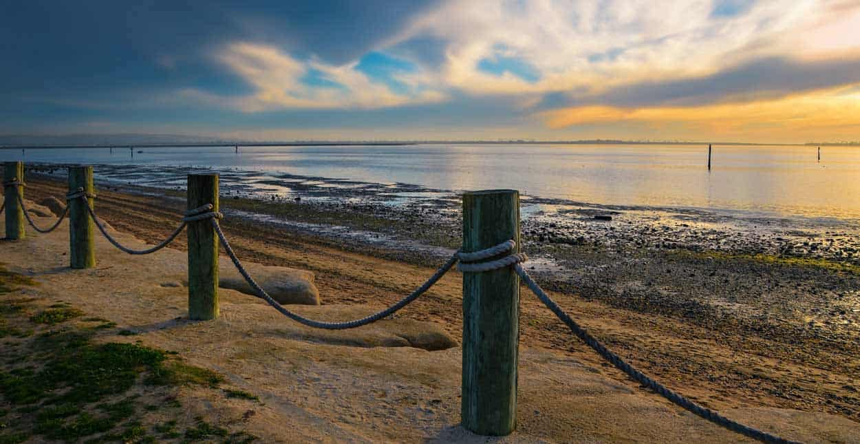 Single in Chula Vista, CA? 10 Places and Apps to Find a Date