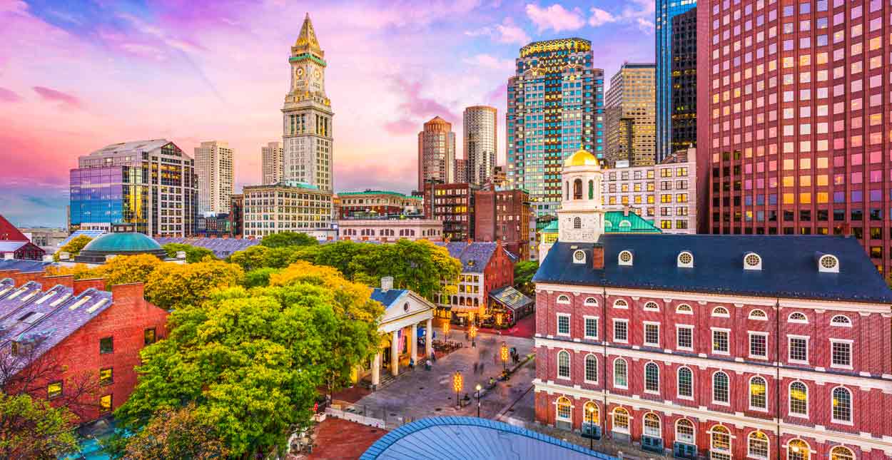 Single in Boston, MA? 10 Places and Apps to Find a Date