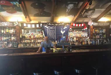 Johnnie's on Seventh