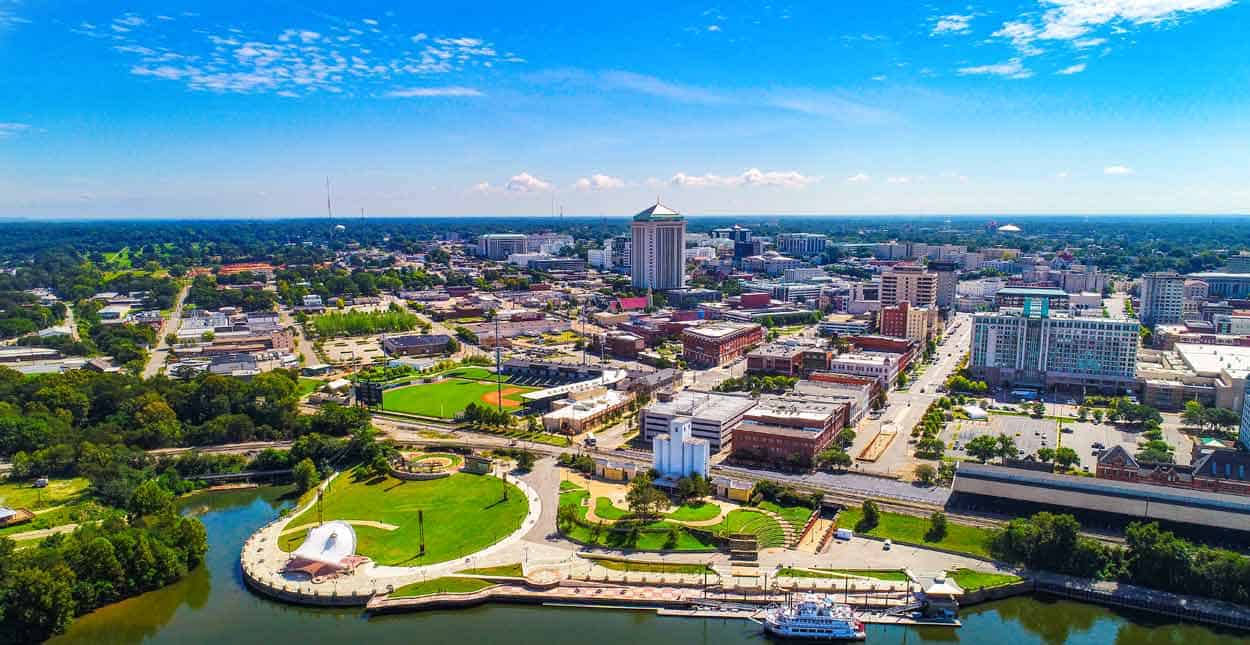 Single in Montgomery, AL? 9 Places and Apps to Find a Date