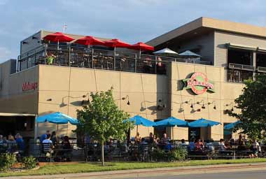 Maloney's Sports Bar &amp; Grill