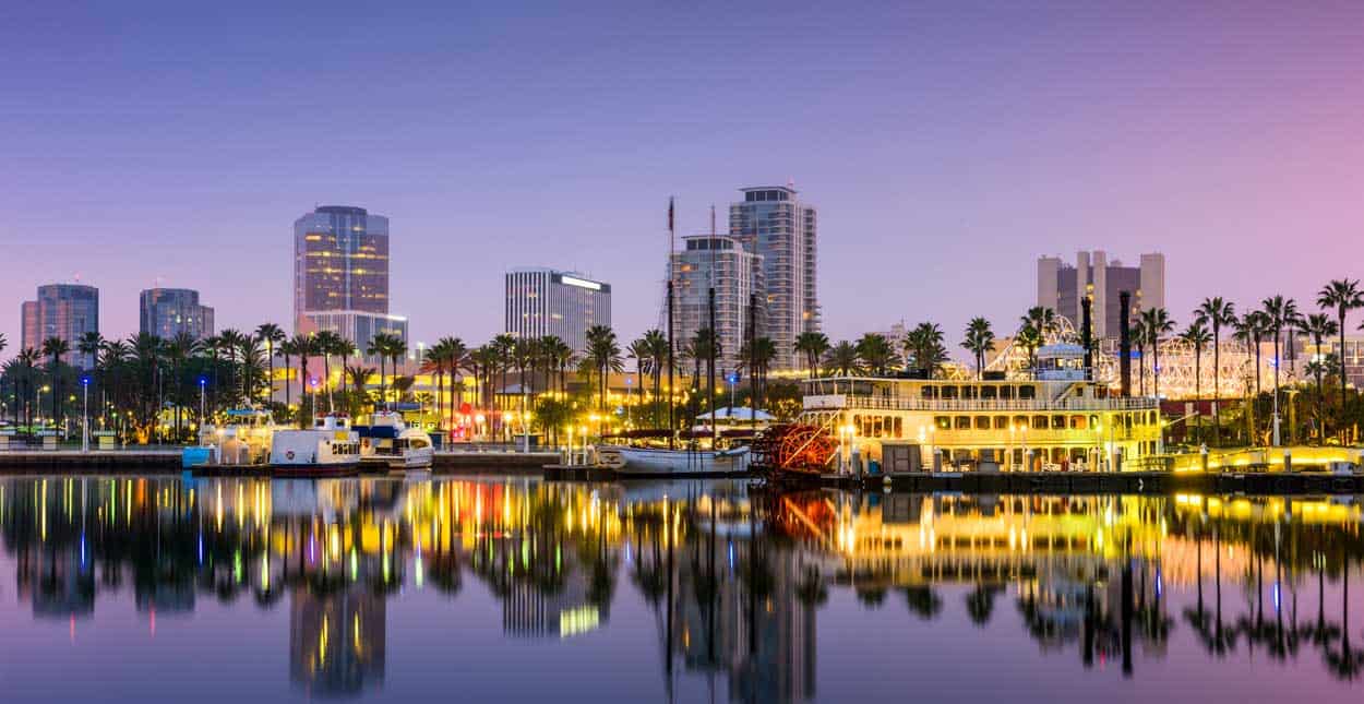 Single in Long Beach, CA? 10 Places and Apps to Find a Date