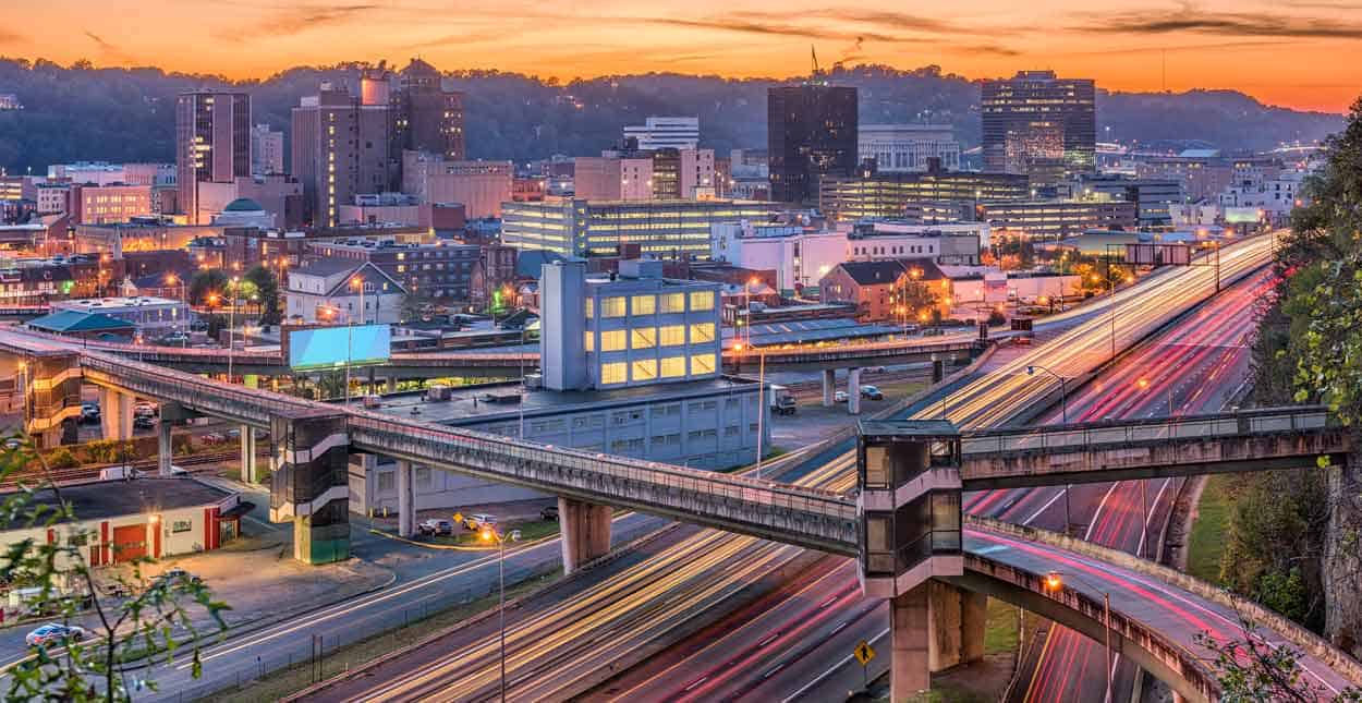 Single in Charleston, WV? 10 Places and Apps to Find a Date