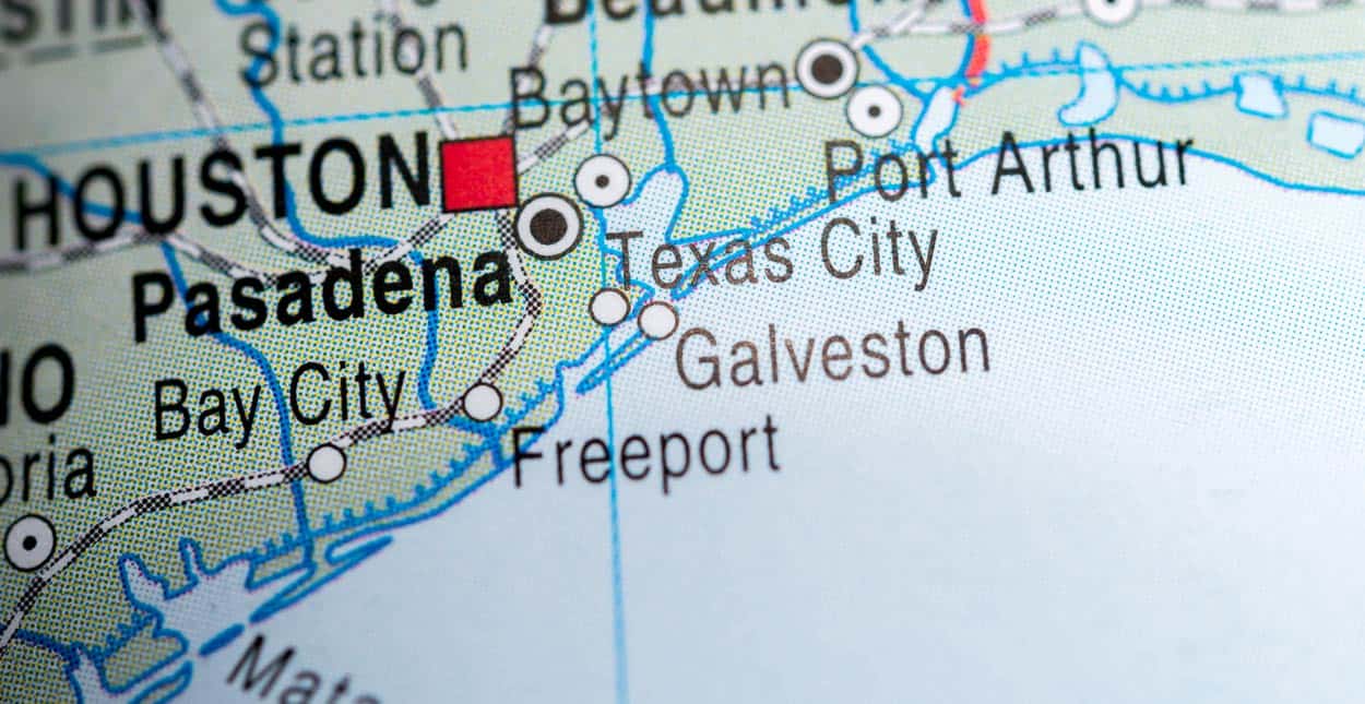Single in Pasadena, TX? 9 Places and Apps to Find a Date